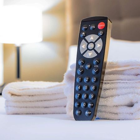 Drury Inn & Suites St. Louis Крив-Коер Экстерьер фото